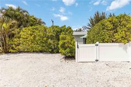 Picture of 424 62Nd Street, Holmes Beach, FL 34217