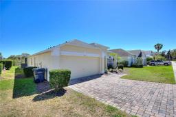Picture of 916 Balmoral Drive, Davenport, FL 33896