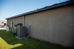 Picture of 1411 Swan Lake Circle, Dundee, FL 33838
