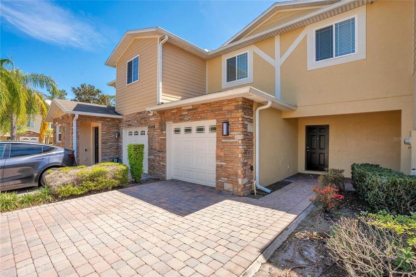 Picture of 10124 Shadow Leaf Court, Orlando FL 32825