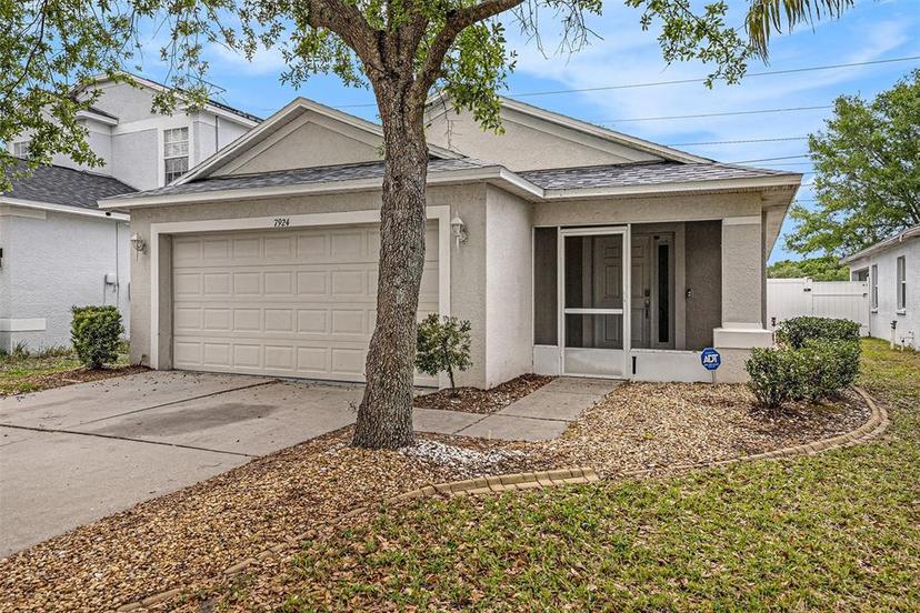 Picture of 7924 Carriage Pointe Drive, Gibsonton FL 33534