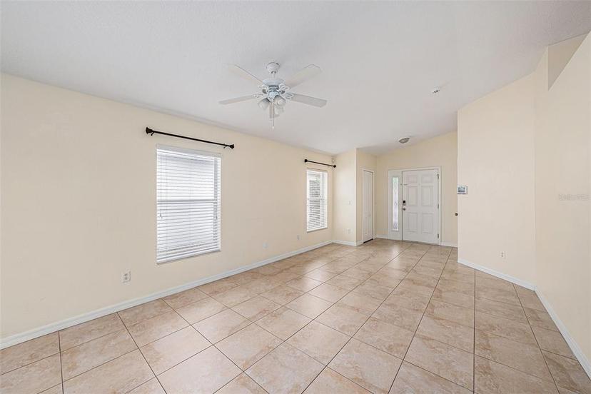 Picture of 7924 Carriage Pointe Drive, Gibsonton FL 33534