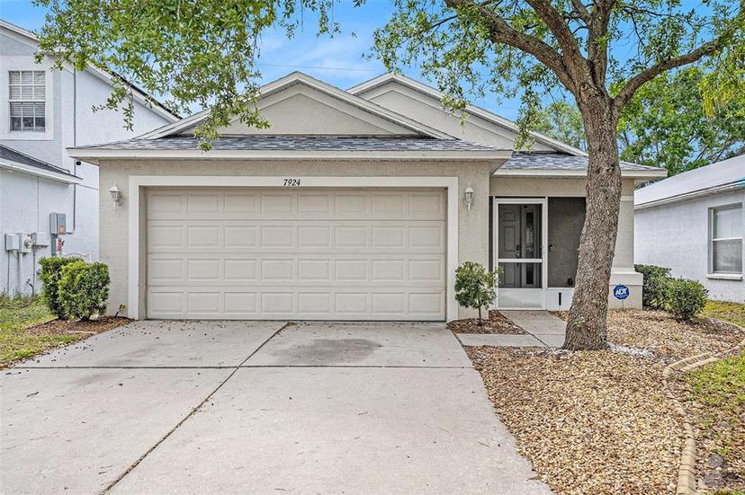 Picture of 7924 Carriage Pointe Drive, Gibsonton FL 33534