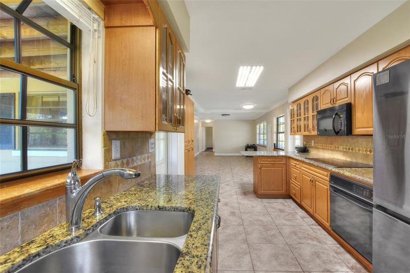 Picture of 2020 State Road 37 S, Mulberry FL 33860