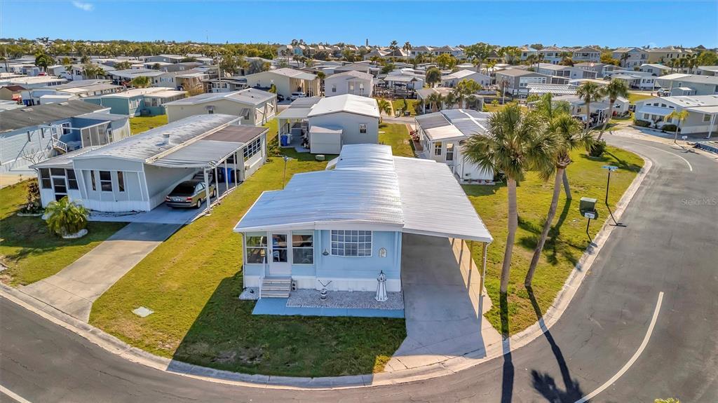 Picture of 128 E Saint Johns Way, Apollo Beach, FL 33572