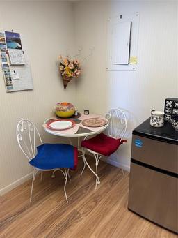 Picture of 19029 Us Highway 19 N Unit 9-503, Clearwater, FL 33764