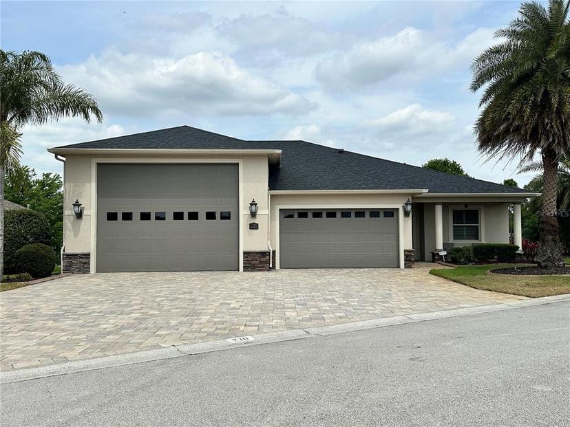 Picture of 710 Meandering Way, Polk City FL 33868