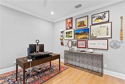 Picture of 4614 W Browning Avenue, Tampa, FL 33629