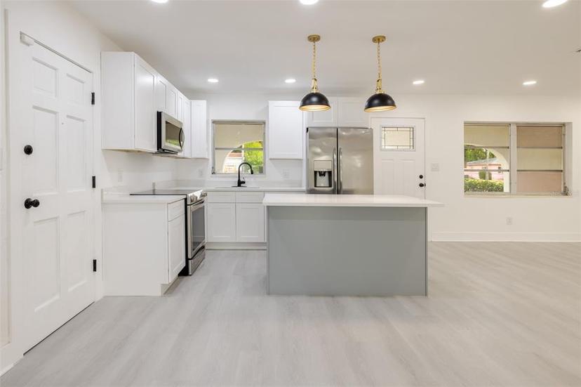 Picture of 1032 26Th Avenue S, St Petersburg FL 33705