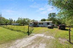 Picture of 9540 Costine Meadows Drive, Lakeland, FL 33809