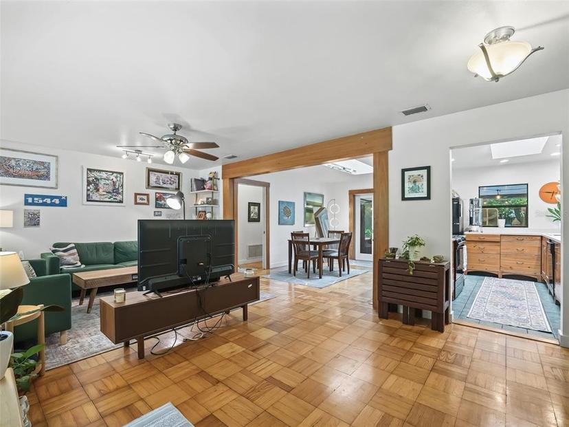 Picture of 3622 NW 7Th Avenue, Gainesville FL 32607