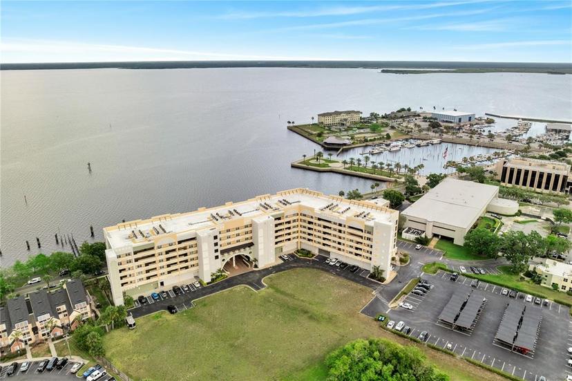 Picture of 225 W Seminole Boulevard Unit 409, Sanford FL 32771