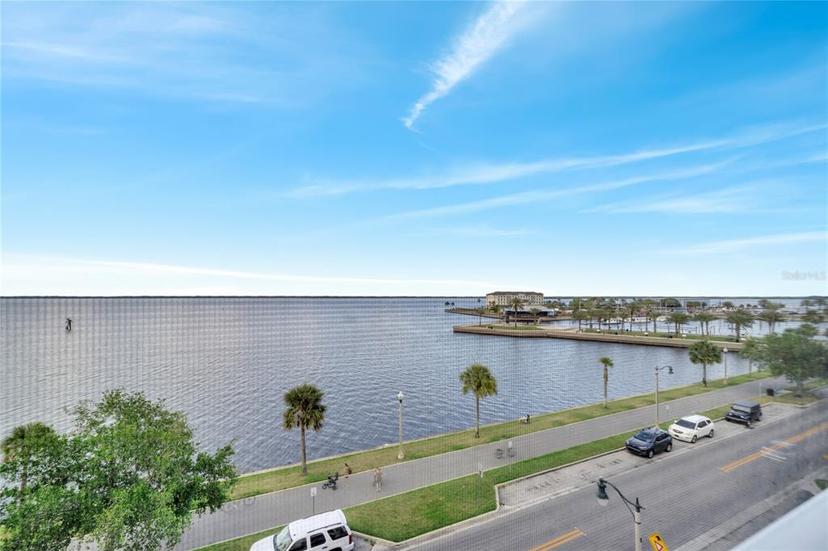 Picture of 225 W Seminole Boulevard Unit 409, Sanford FL 32771