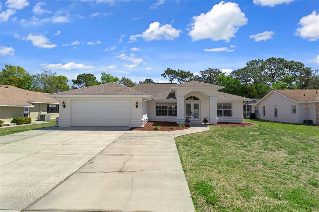 Picture of 4119 S Winding Oaks Drive, Homosassa, FL 34446