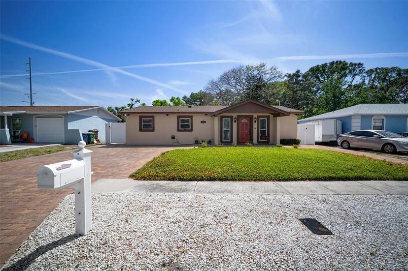 Picture of 6351 S Lansdale Circle, Tampa FL 33616