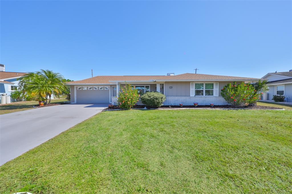 Picture of 607 Fox Hills Drive, Sun City Center, FL 33573