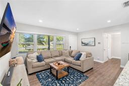 Picture of 4105 W Fair Oaks Avenue, Tampa, FL 33611