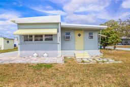 Picture of 303 50Th Avenue W, Bradenton, FL 34207