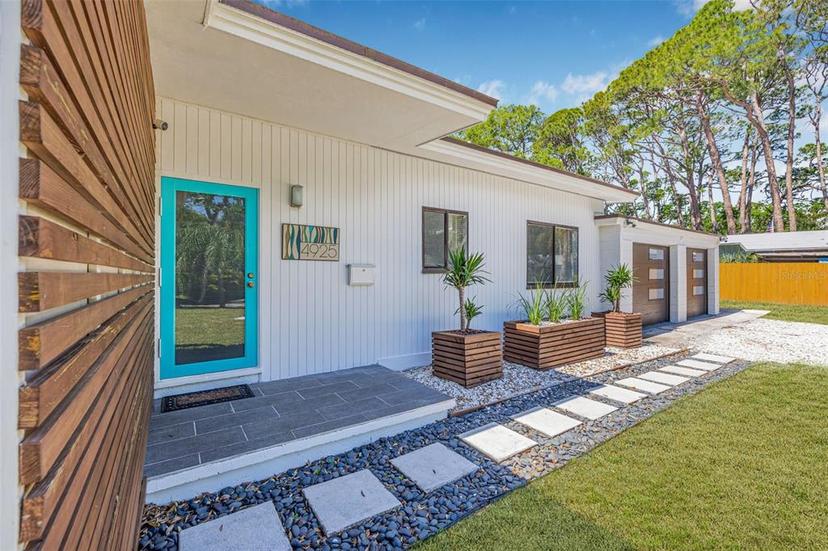 Picture of 4925 Camellia Way S, St Petersburg FL 33705