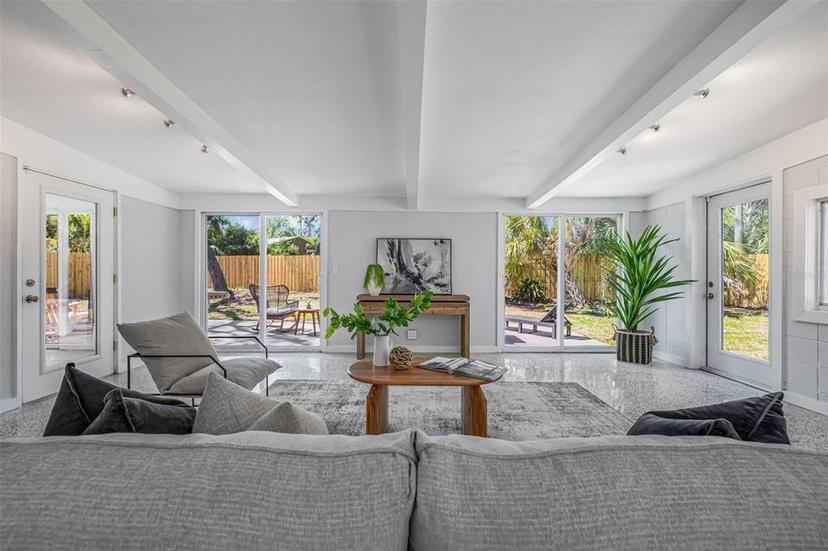 Picture of 4925 Camellia Way S, St Petersburg FL 33705