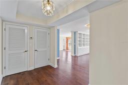 Picture of 2403 S Ardson Place Unit 902B, Tampa, FL 33629