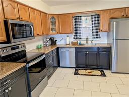 Picture of 1640 Juno Trail Unit 101A, Astor, FL 32102