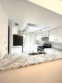 Picture of 2538 Citrus Club Lane Unit 105, Orlando, FL 32839