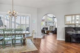 Picture of 1002 Romano Court Ne, St Petersburg, FL 33702