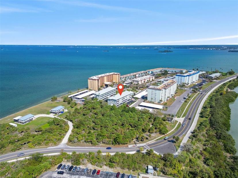 Picture of 5 Island Park Place Unit 305, Dunedin FL 34698