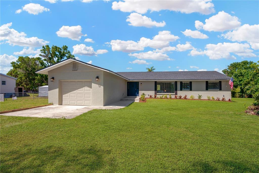 Picture of 12006 Glenshire Drive, Riverview, FL 33579