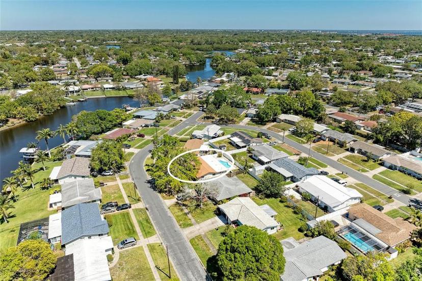 Picture of 507 Shore Drive, Largo FL 33771