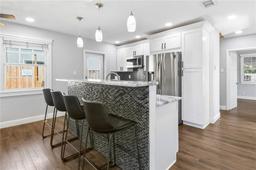 Picture of 2869 36Th Avenue N, St Petersburg, FL 33713