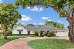 Picture of 7455 Sparkling Lake Rd, Orlando, FL 32819