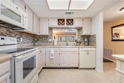 Picture of 3610 Magnolia Ridge Circle Unit 1322/H, Palm Harbor, FL 34684