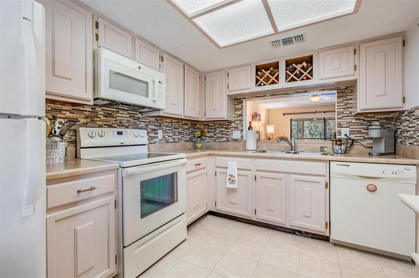 Picture of 3610 Magnolia Ridge Circle Unit 1322/H, Palm Harbor FL 34684