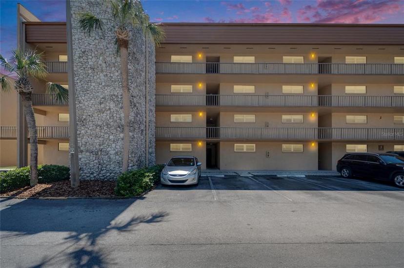 Picture of 5820 N Church Avenue Unit 241, Tampa FL 33614
