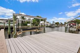 Picture of 1449 48Th Avenue Ne, St Petersburg, FL 33703