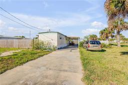 Picture of 784 Indian Harbor Avenue, Oak Hill, FL 32759