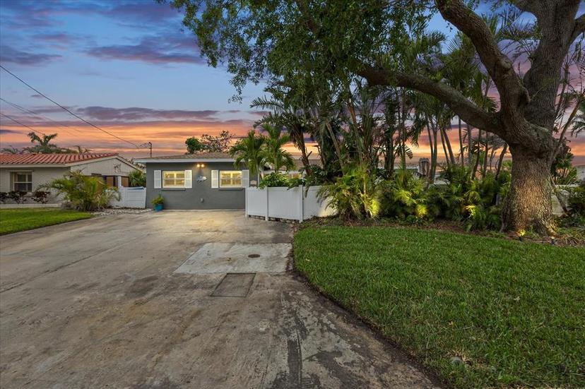 Picture of 7912 3Rd Avenue S, St Petersburg FL 33707