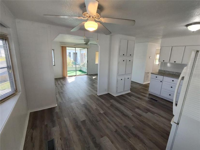 Picture of 900 9Th Avenue E Unit 142, Palmetto FL 34221