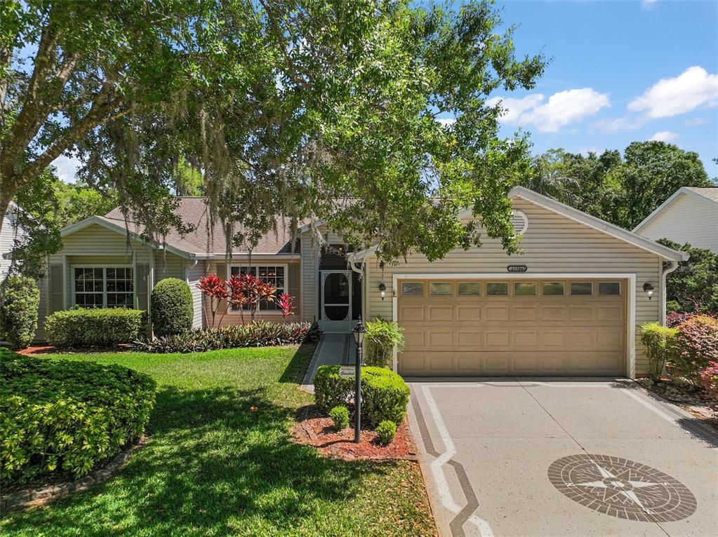 Picture of 25736 Whisper Oaks Road, Leesburg, FL 34748