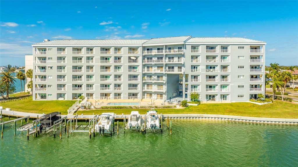 Picture of 610 Island Way Unit 302, Clearwater Beach, FL 33767