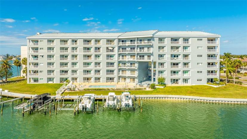 Picture of 610 Island Way Unit 302, Clearwater Beach FL 33767