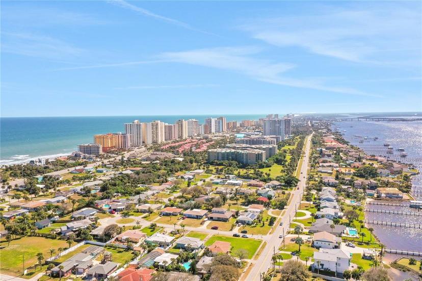 Picture of 2811 S Peninsula Drive, Daytona Beach FL 32118