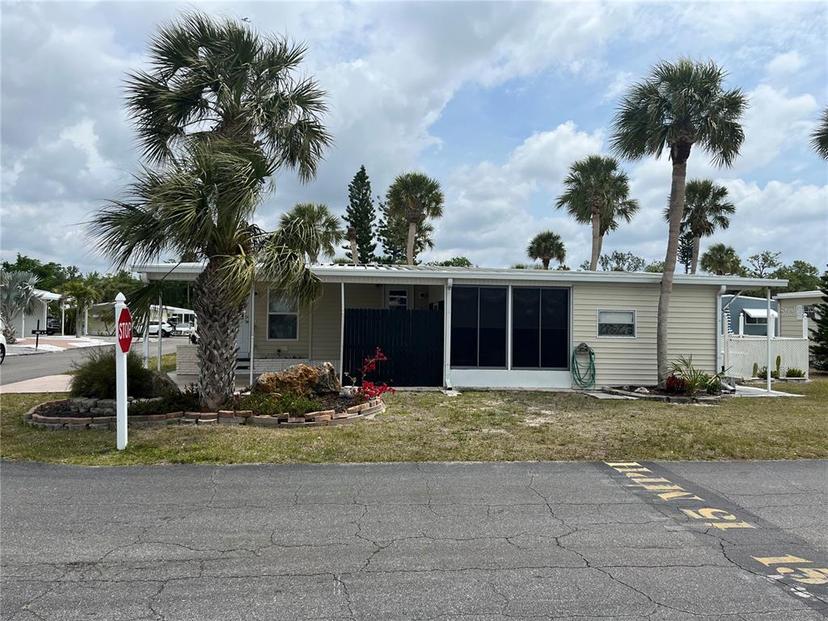 Picture of 530 Via Veneto, Venice FL 34285