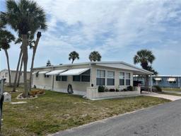 Picture of 530 Via Veneto, Venice, FL 34285