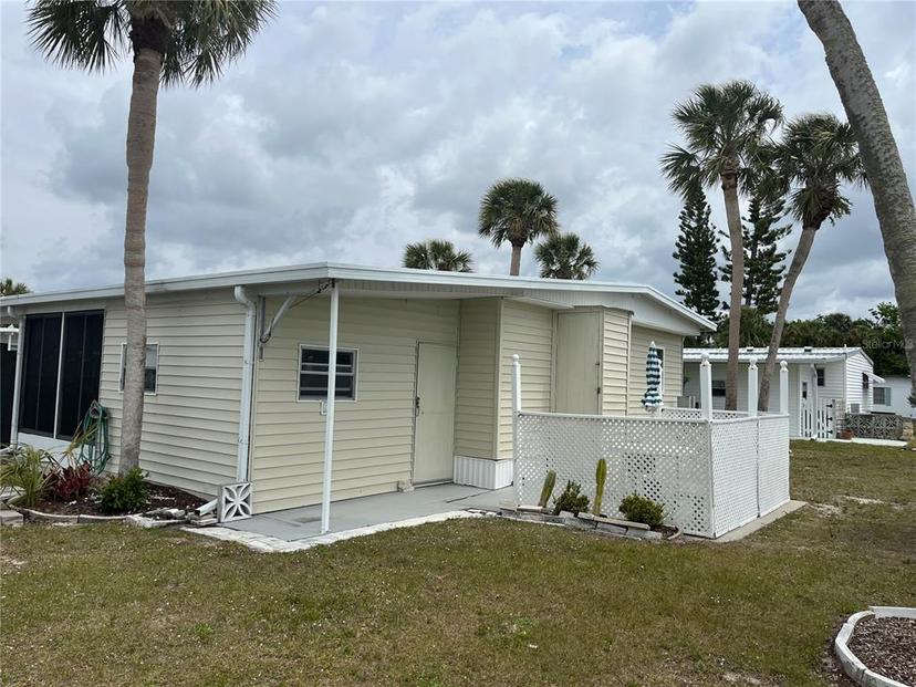 Picture of 530 Via Veneto, Venice FL 34285