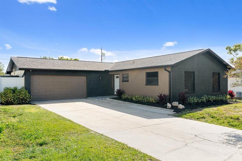Picture of 1981 Briarwood Street, Dunedin FL 34698