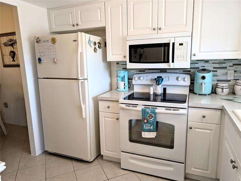 Picture of 3660 Lake Bayshore Drive Unit K-321, Bradenton FL 34205