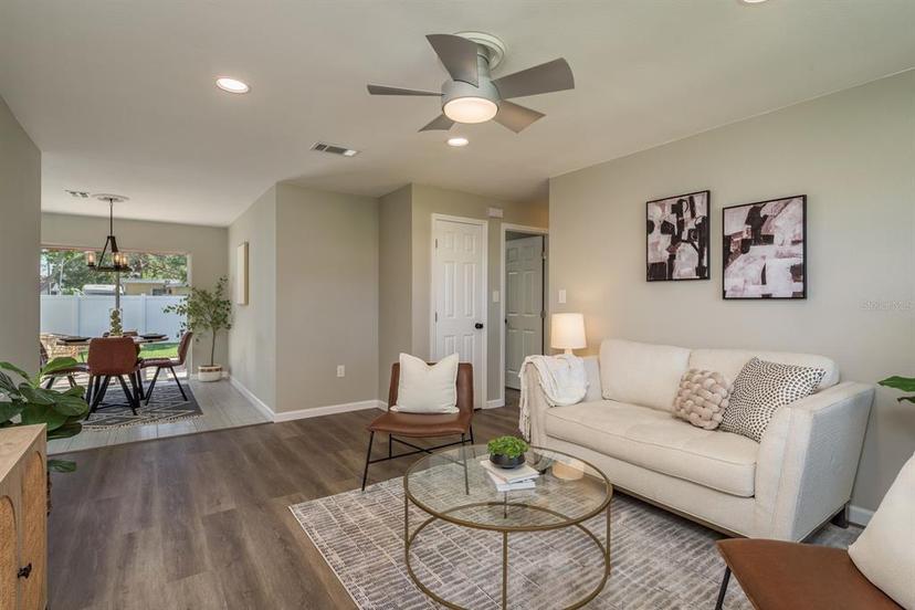 Picture of 146 82Nd Avenue N, St Petersburg FL 33702